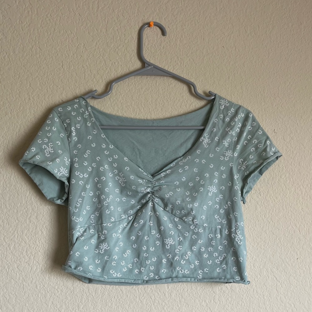 SHEIN green floral top